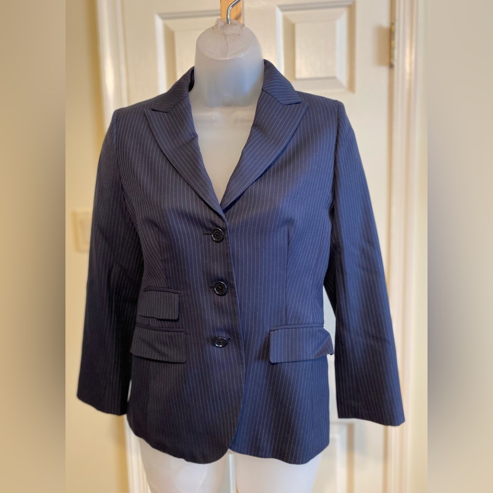 Brooks Brothers - Woman’s navy & cream pinstriped blazer, Size: 2P